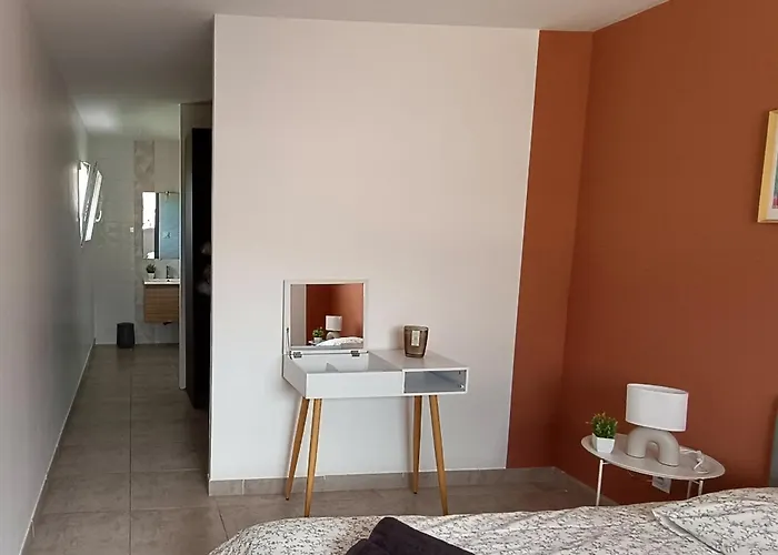 La Lyne - Moderne 4 8 Personnes Clim Hébergement de vacances Lèzan
