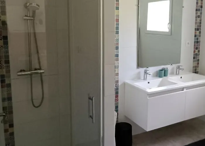 Hébergement de vacances La Lyne - Moderne 4 8 Personnes Clim *